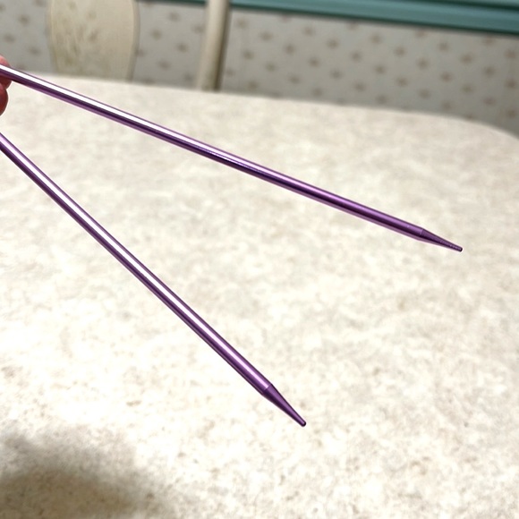 BEGINNERS WOOD 6.0 KNITTING NEEDLES & A SET OF BOYE SIZE 6.0 NEEDLES & G… - Picture 9 of 10